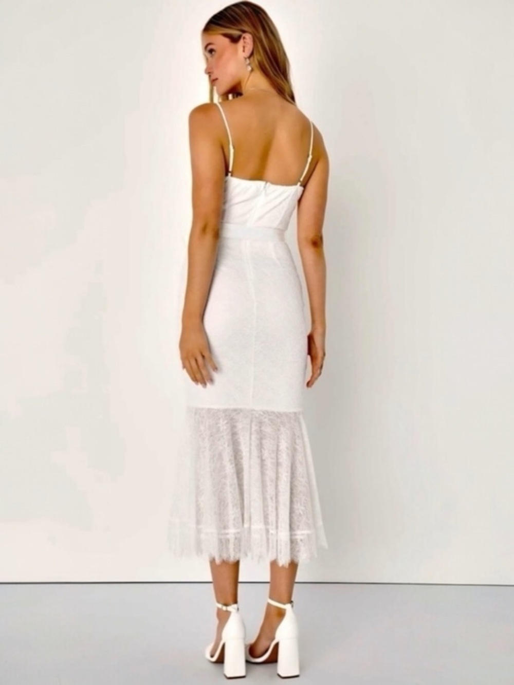 Lulus White Lace Bustier Midi Dress NWT Small Sweetheart Tie Waist - Picture 4 of 15